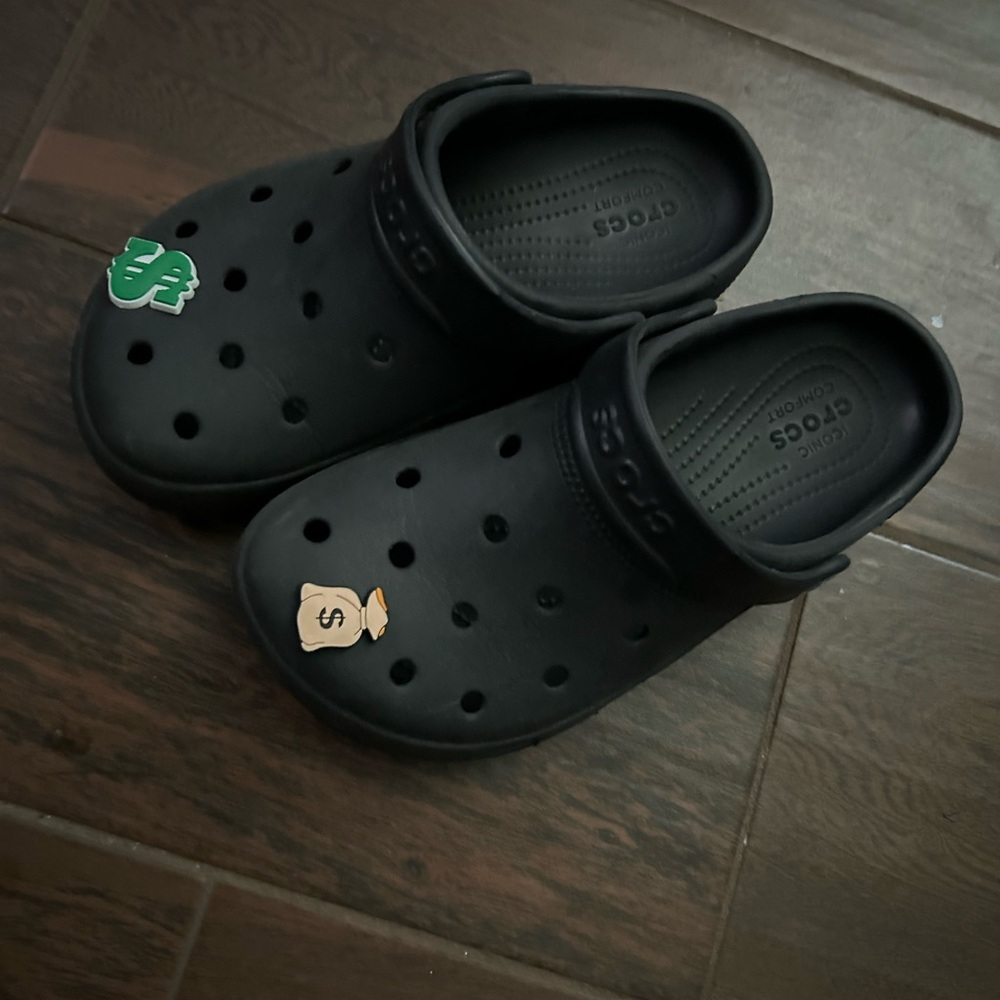 Crocs